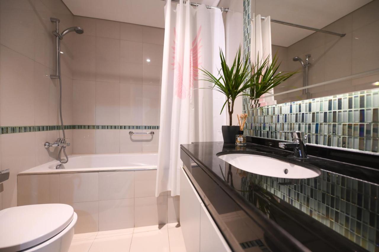 Trinity Holiday Homes - Discover The True Definition Of Luxury At 2Br In Dubai Marina Exterior photo